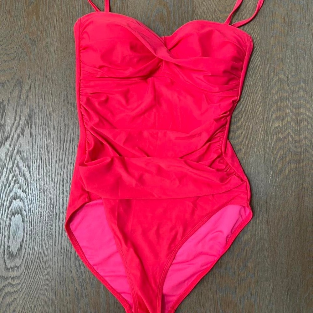 Relleciga Red Ruched One Piece Swimsuit Sweetheart Neck Padded  NWT M